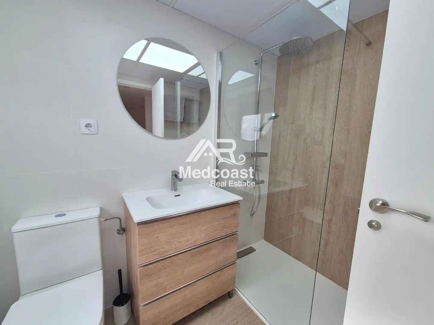 Bathroom of Attic for sale in Vera  with Air Conditioner, Terrace and Swimming Pool