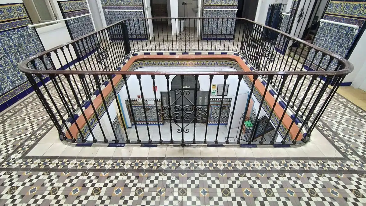 Houses for sale in Sevilla  with Air Conditioner, Terrace and Balcony
