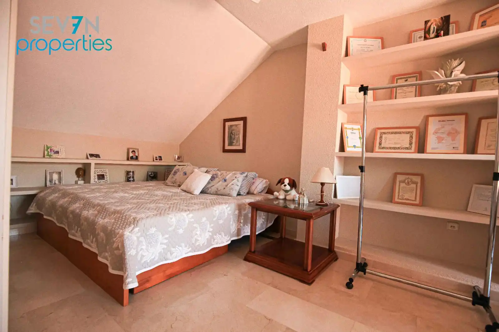 Habitación de Casa adosada en venta en Alicante / Alacant con Aire acondicionado, Calefacción y Piscina