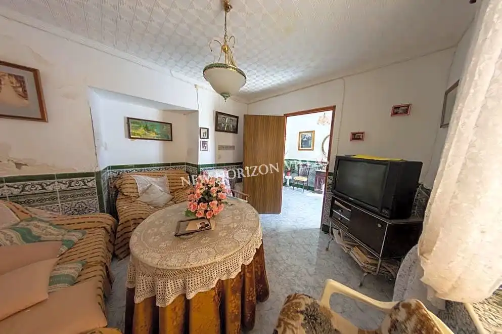 Country homes for sale in centro, Arboleas