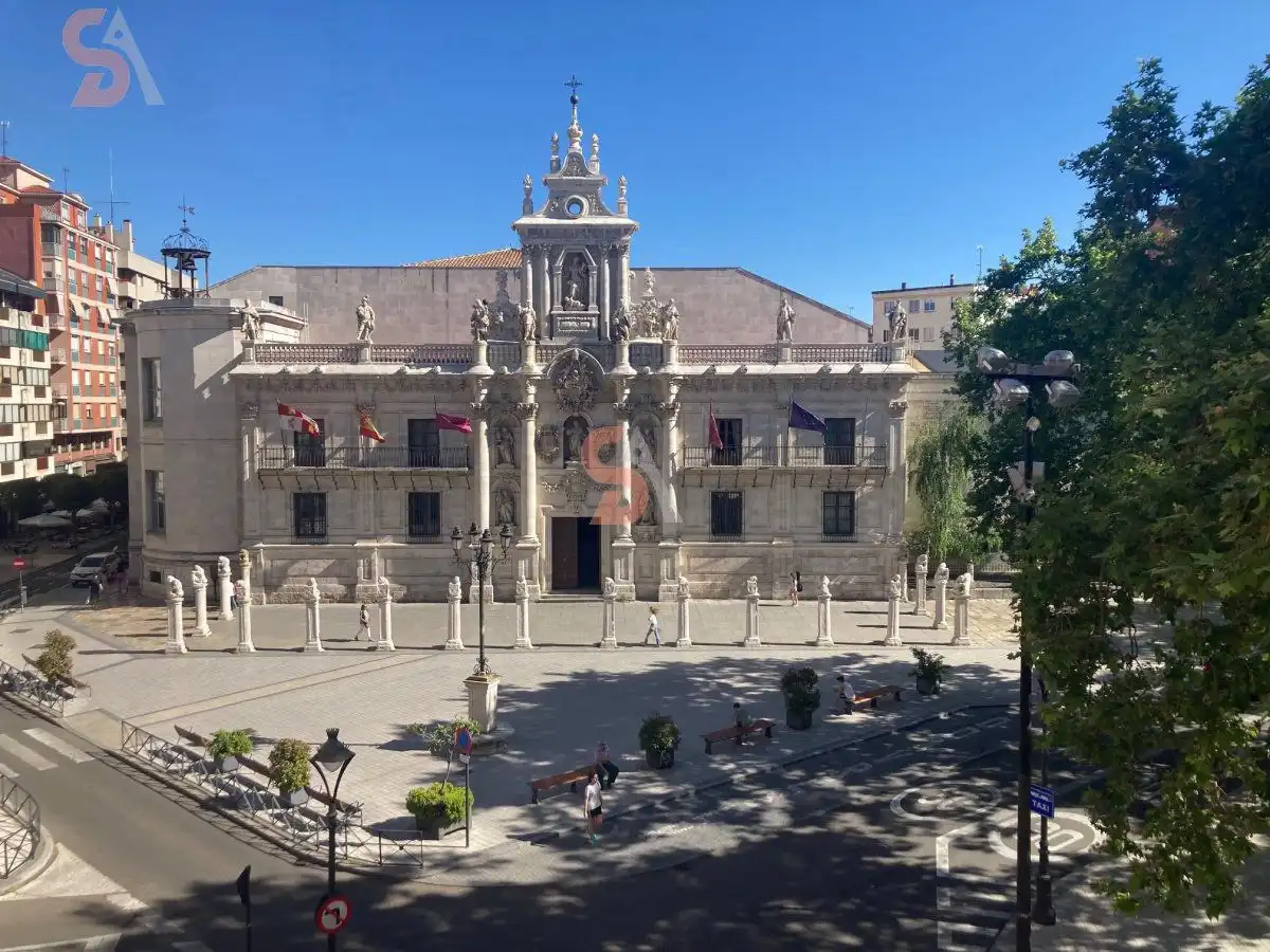 Exterior view of Flat for rent in Valladolid  with Heating and Furnished