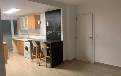 Kitchen of Flat for sale in  Valencia Capital  with Air Conditioner, Oven and Balcony