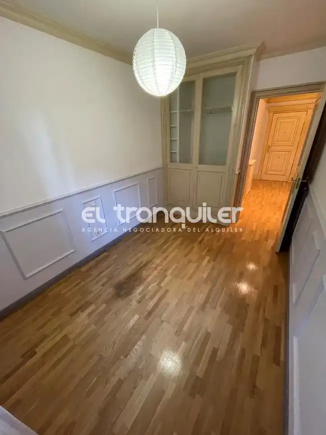 Bedroom of Flat for rent in Alcalá de Henares  with Air Conditioner, Parquet flooring and Swimming Pool