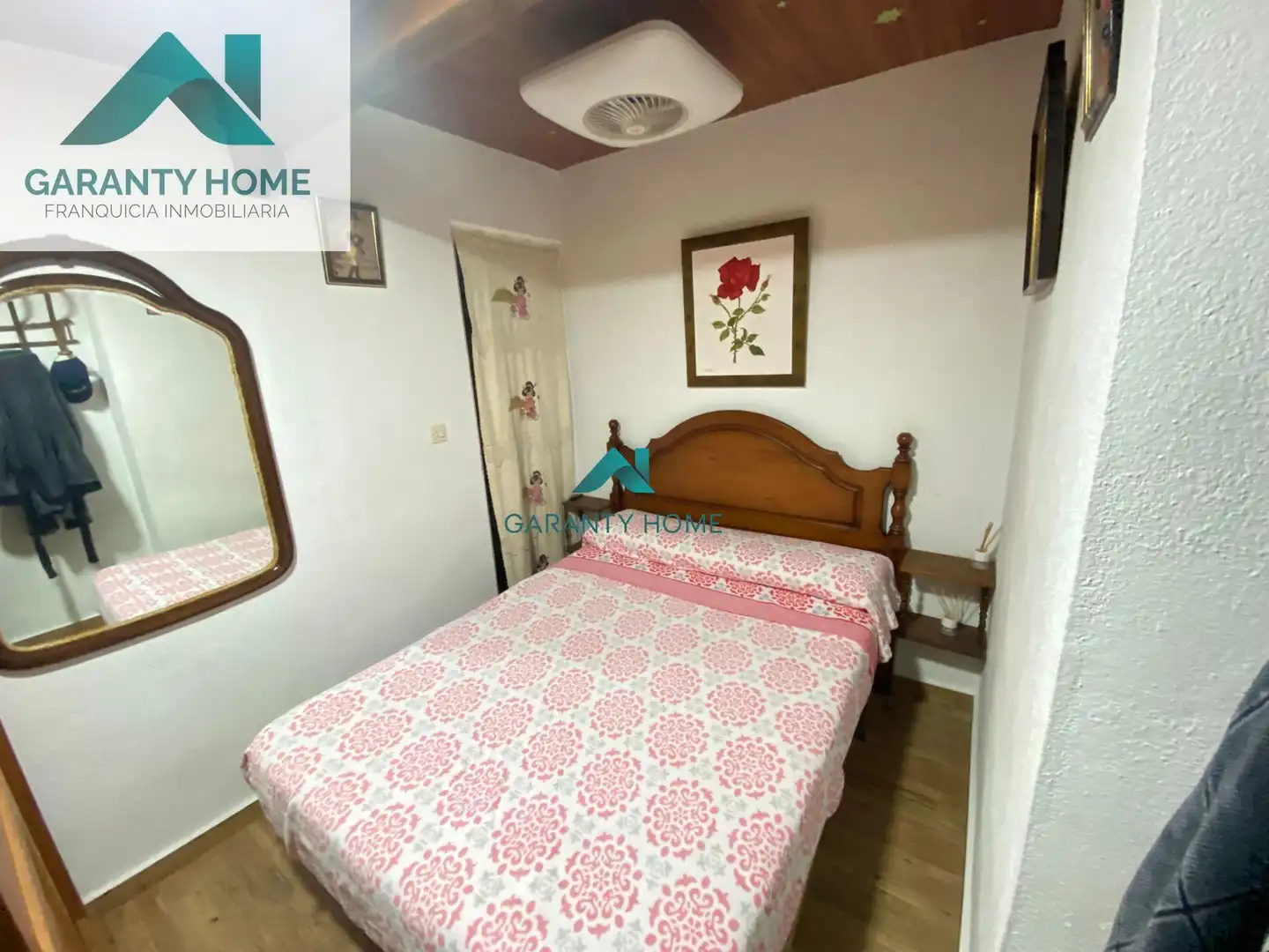 Habitación de Casa adosada en venta en Villardompardo con Aire acondicionado, Jardín privado y Terraza