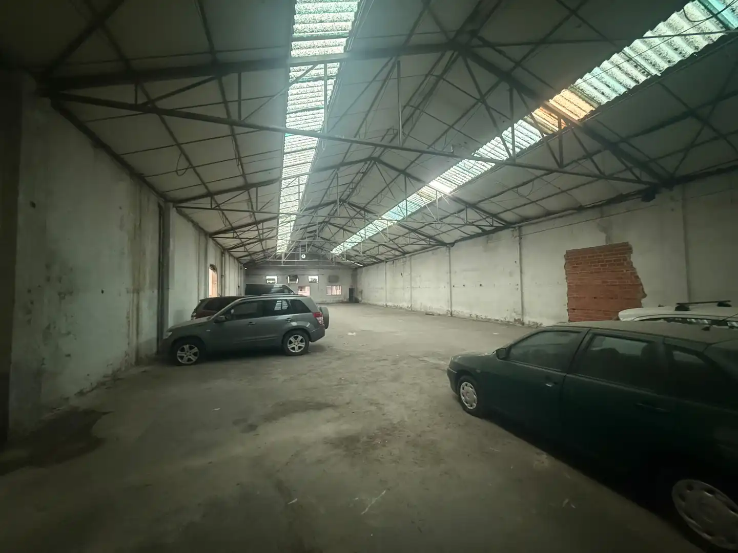Parking de Nave industrial en venta en San Fernando de Henares con Alarma