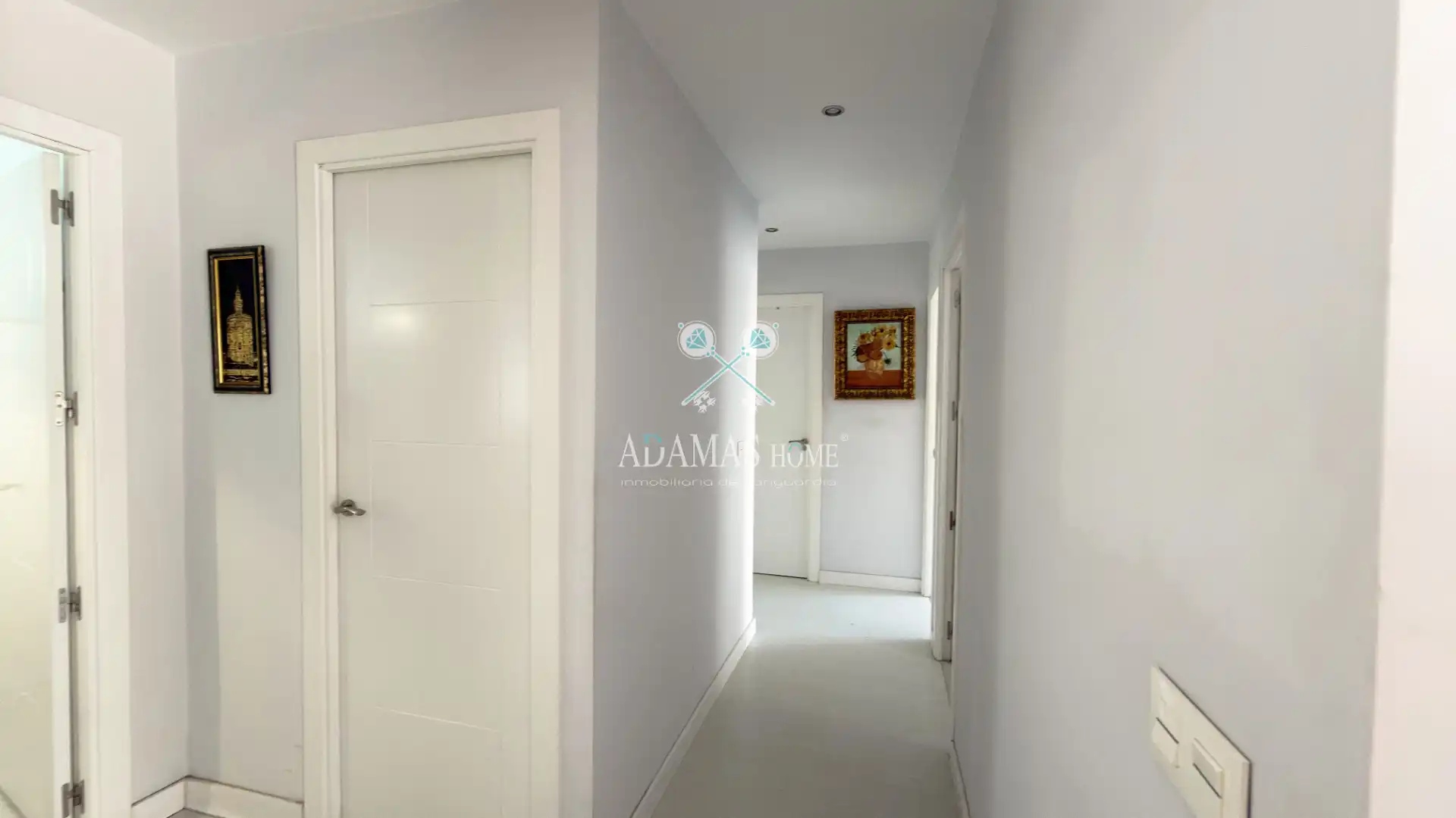 Flat for sale in Sevilla  with Air Conditioner and Balcony
