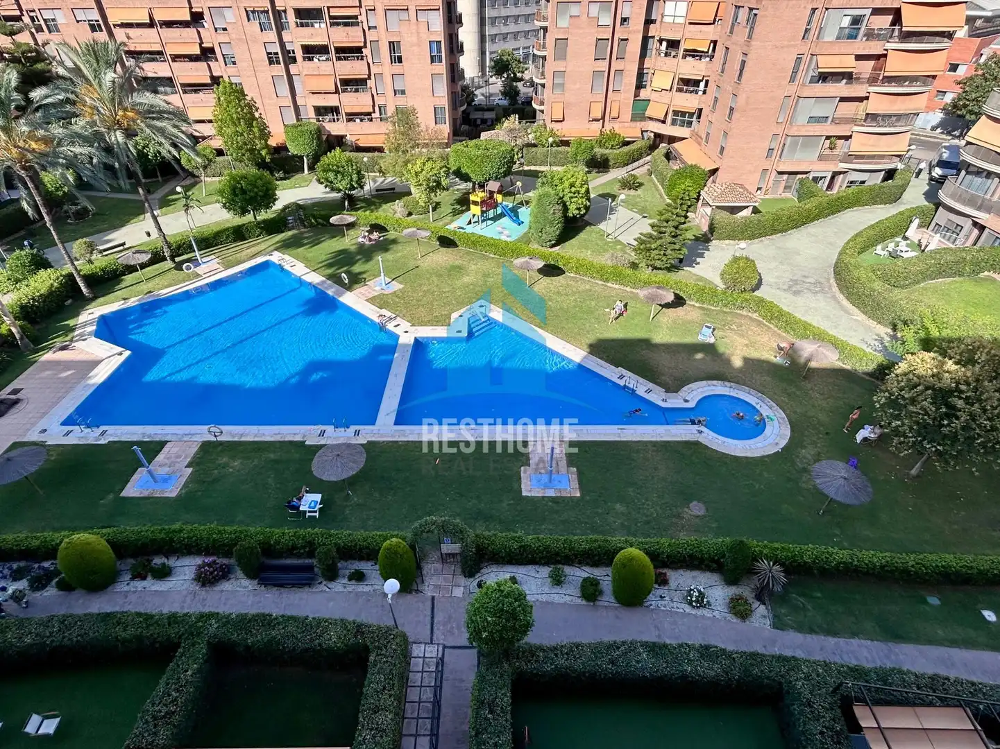 Piscina de Àtic de lloguer en Valencia amb Aire condicionat, Calefacció i Terrassa