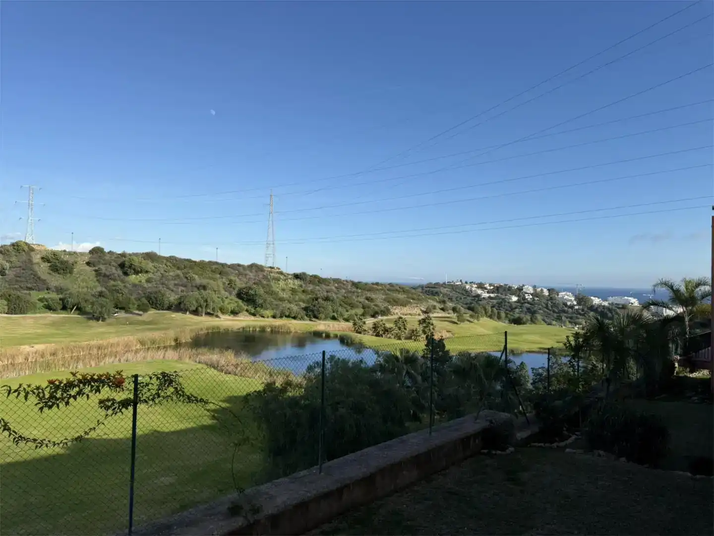 Vista exterior de Piso en venta en Estepona con Aire acondicionado, Piscina y Balcón