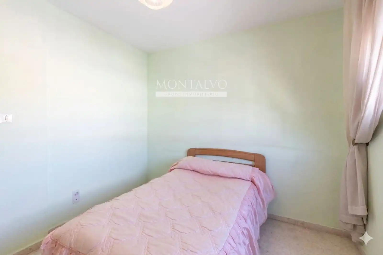 Bedroom of Houses for sale in Atarfe  with Heating and Storage room
