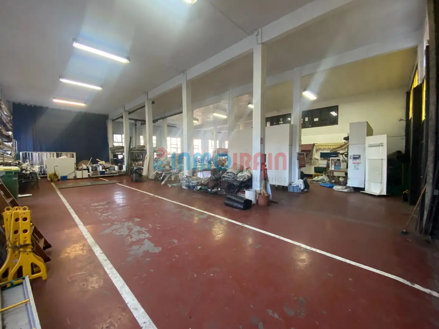 Industrial buildings for rent in Olaberria