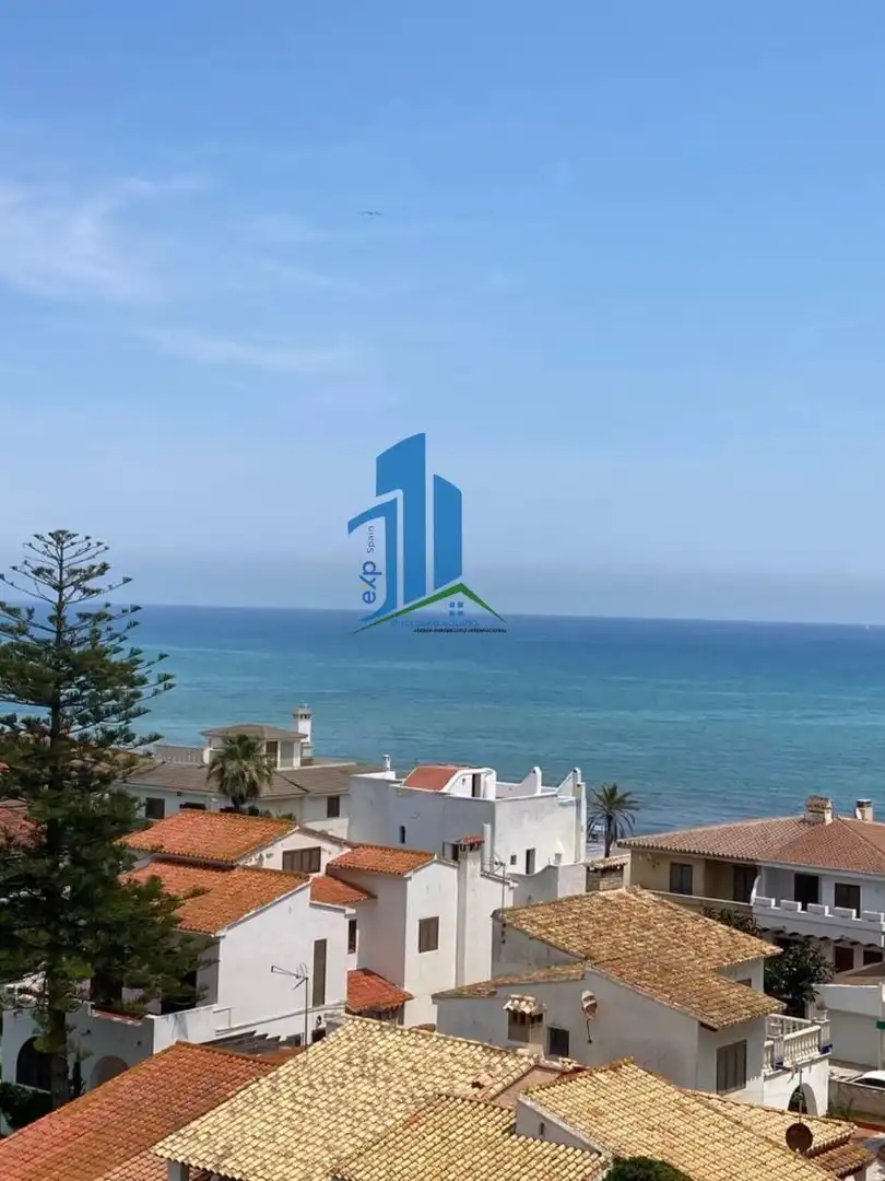 Vista exterior de Piso en venta en Sueca con Terraza, Trastero y Piscina comunitaria