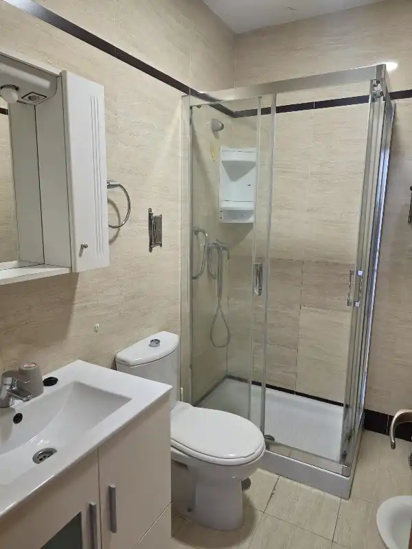 Baño de Apartamento en venta en Nerja con Aire acondicionado, Calefacción y Terraza