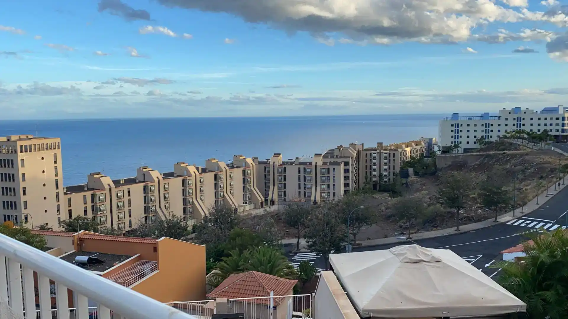 Vista exterior de Casa o xalet per a compartir en Suroeste