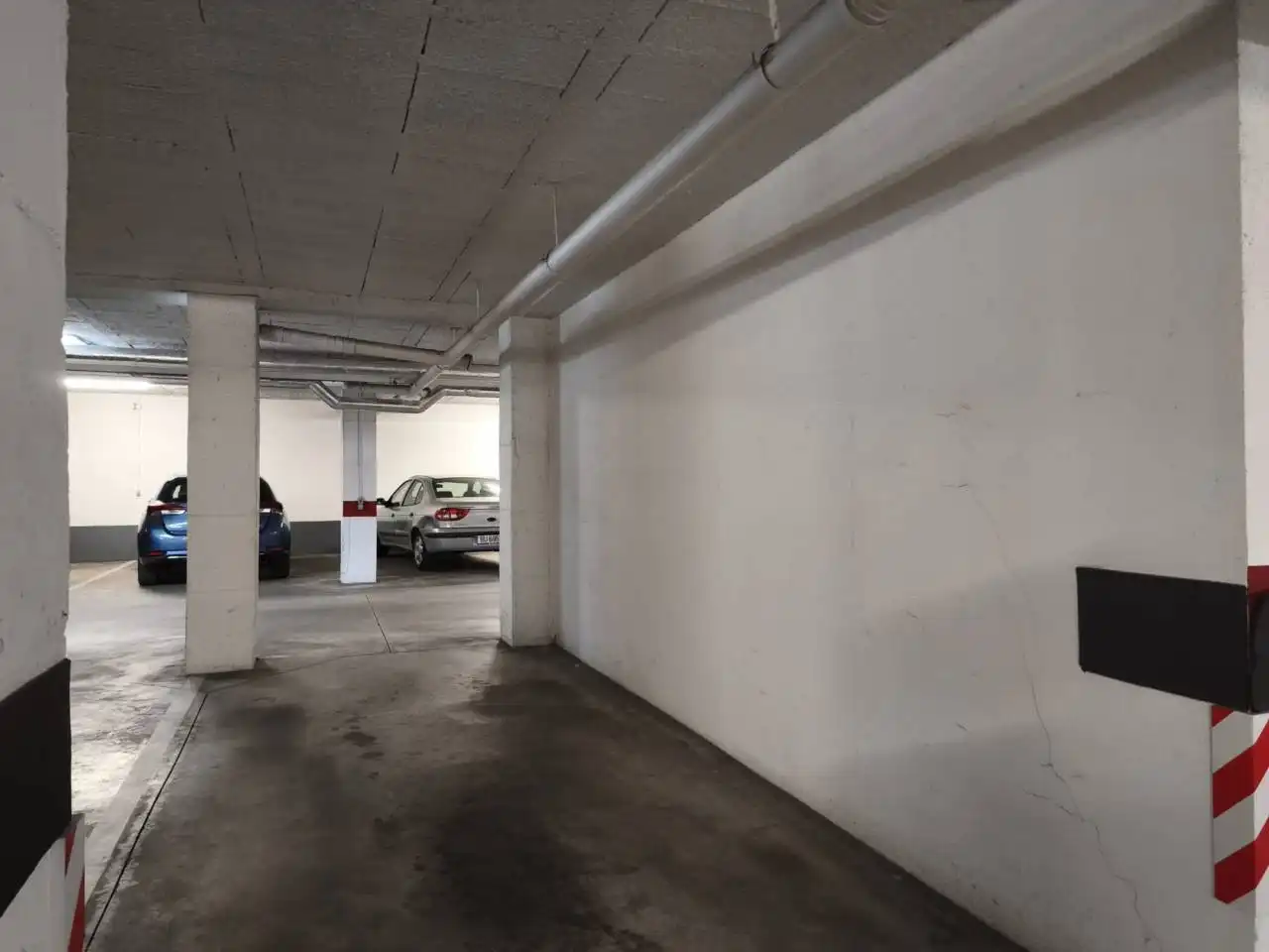 Aparcament de Pis en venda en Burgos amb Calefacció, Parquet i Terrassa