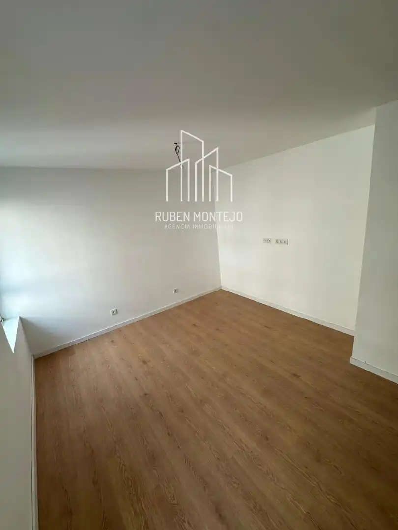 Bedroom of Apartments for rent in Salamanca  with Heating, Furnished and Oven