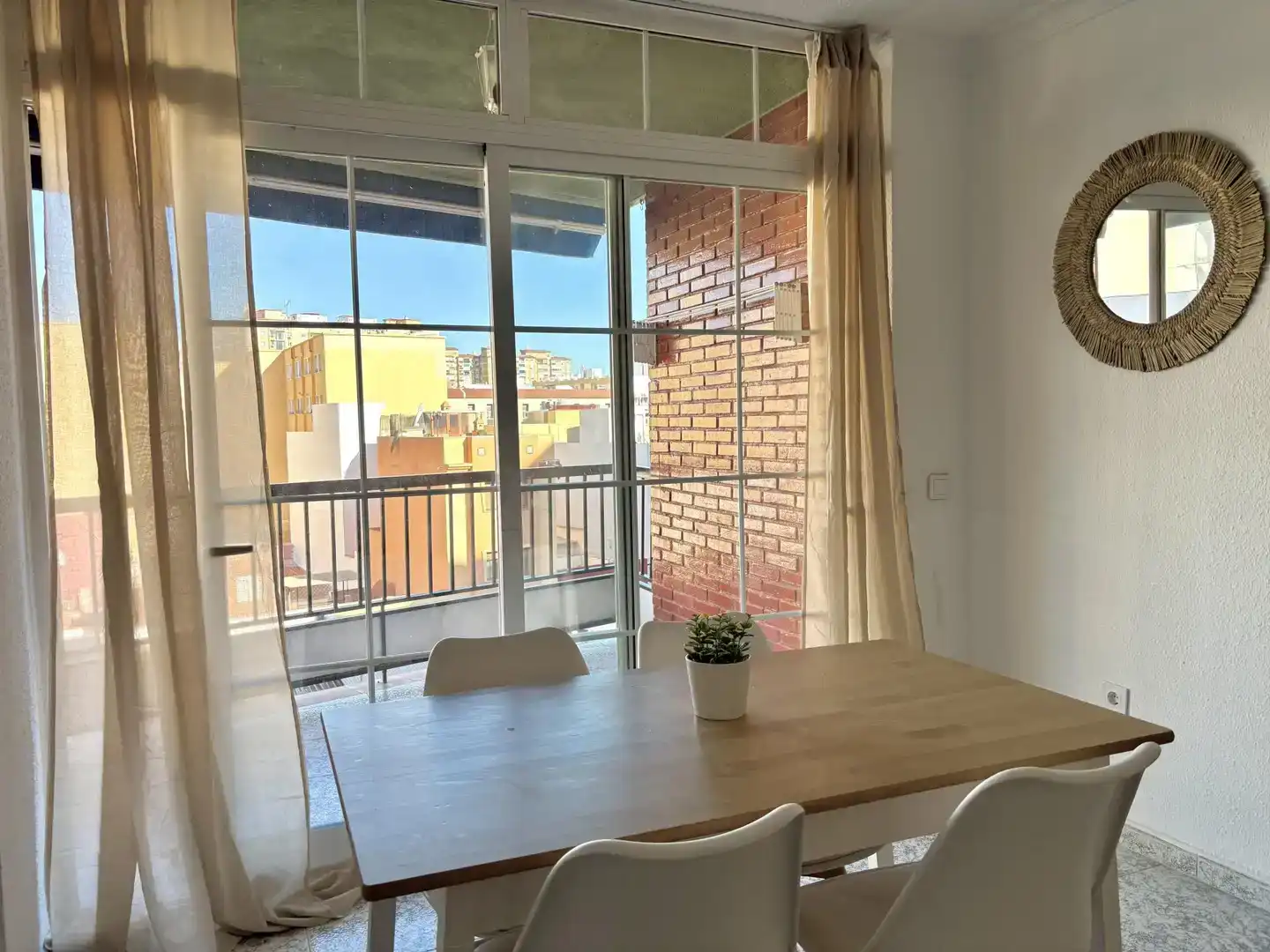 Terraza de Piso para compartir en Carretera de Cádiz