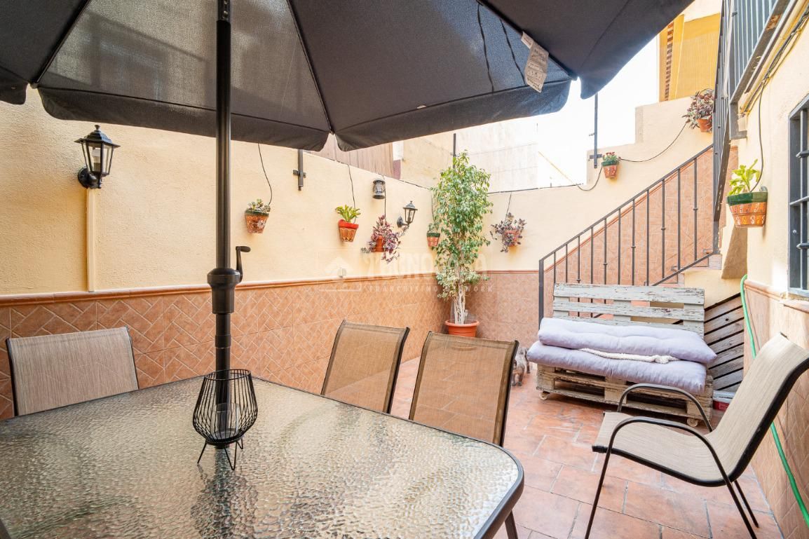 Terraza de Casa adosada en venta en Vegas del Genil