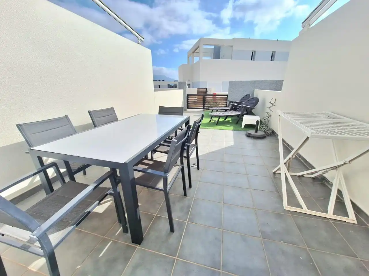 Duplexes for rent in Obispo Pildain Esquina Avda Sebastian Sosa, Agaete
