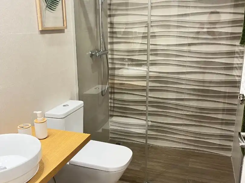 Bany de Casa o xalet en venda en Cuarte de Huerva amb Aire condicionat, Terrassa i Piscina