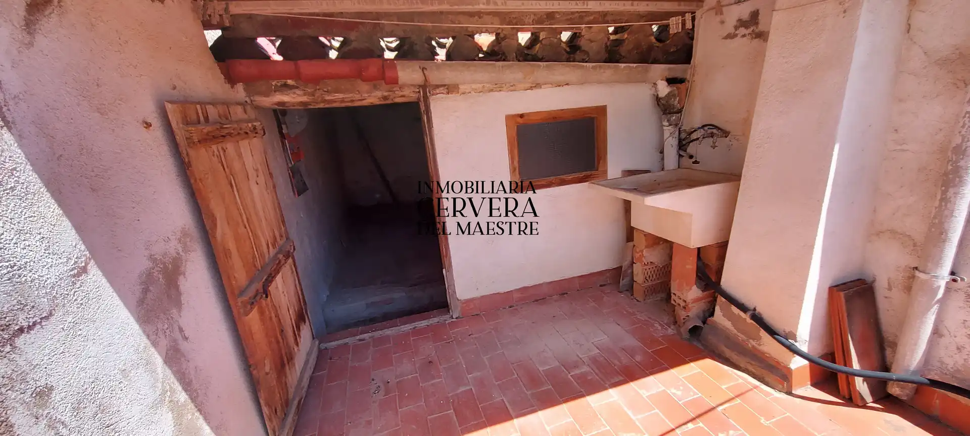 Casa adosada en venta en Xert con Terraza