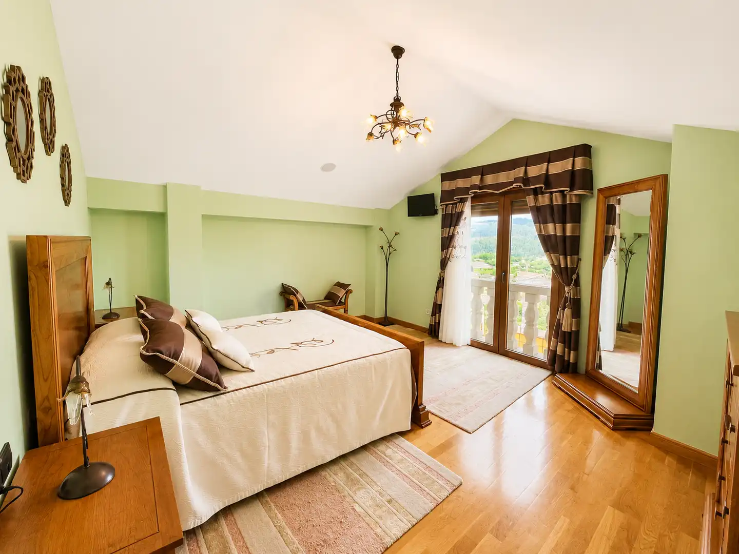 Houses for sale in Rúa Melchor de Velasco, 17, Oseiro