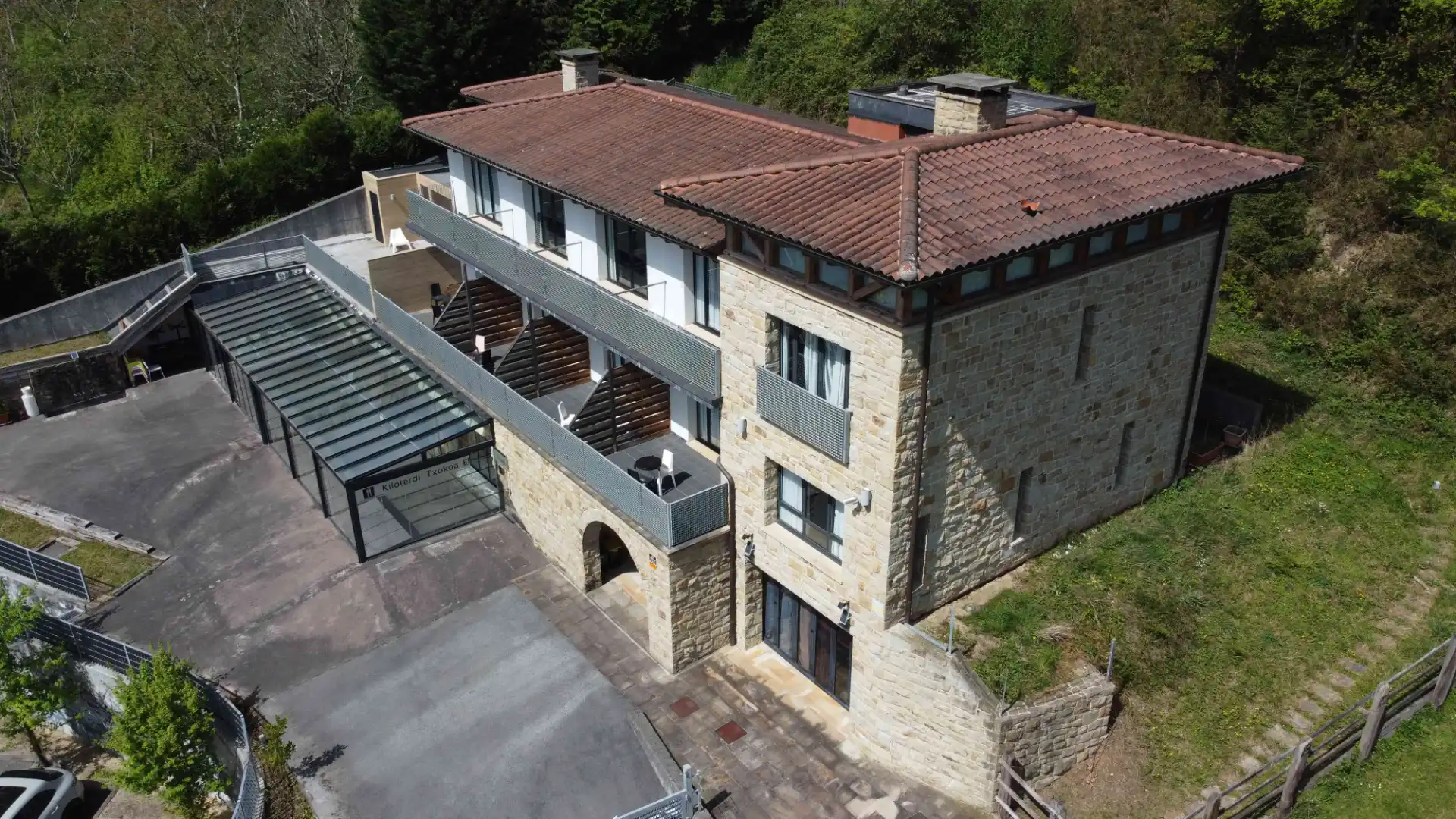 Vista exterior de Edificio en venta en Zeanuri
