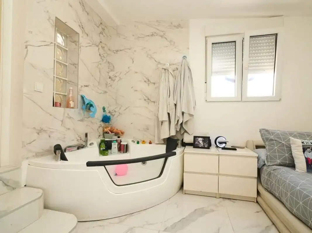 Villa avec piscine à vendre à Zona Carrefour - Urbanizaciones, imagen 10