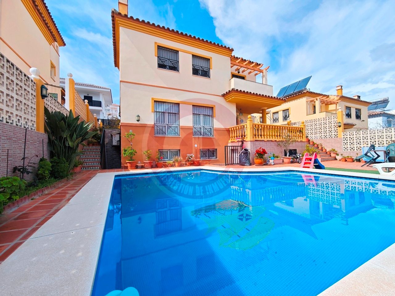 Exterior view of Houses for sale in Vélez-Málaga  with Air Conditioner, Private garden and Terrace