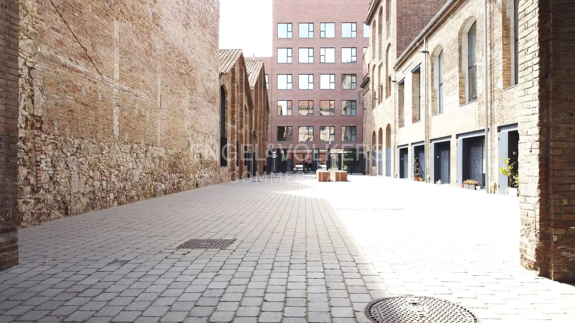 Außenansicht von Büro zur Miete in Barcelona mit Klimaanlage, Terrasse und Möbliert