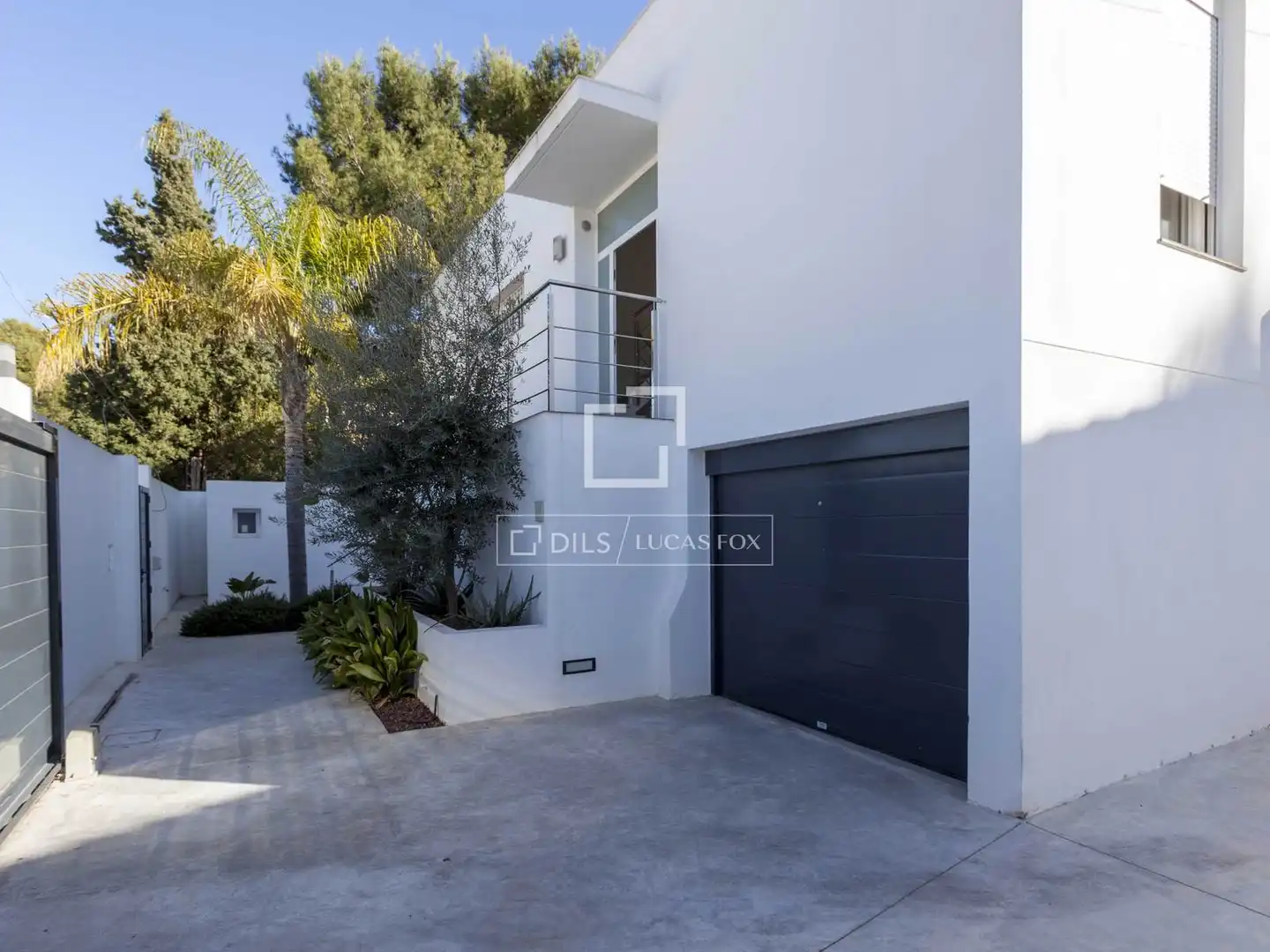 Vista exterior de Casa o chalet de alquiler en L'Eliana con Aire acondicionado, Jardín privado y Trastero