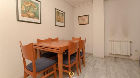 Foto 4 de Pis en venda a Calle Reina Victoria, Reyes, Parla