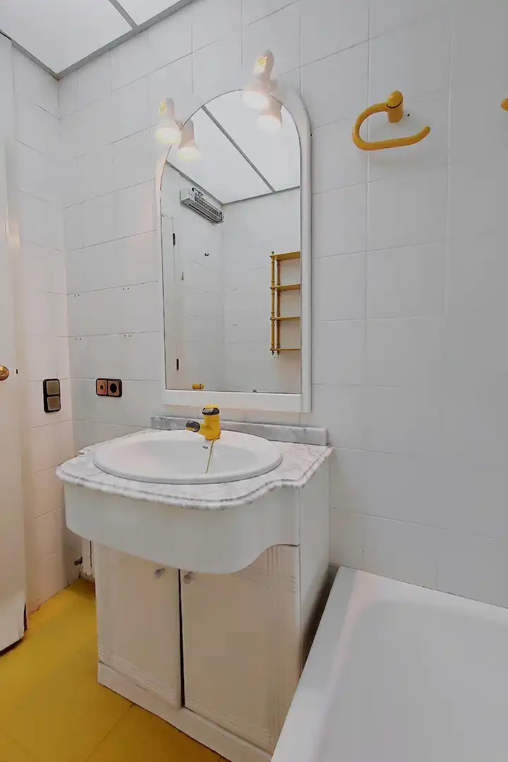 Bathroom of Houses for sale in L'Eliana  with Air Conditioner, Heating and Private garden
