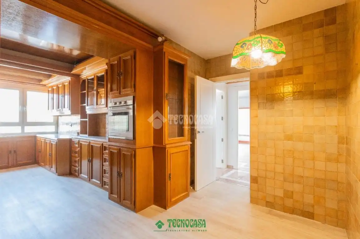 Cocina de Piso en venta en Almería con Aire acondicionado