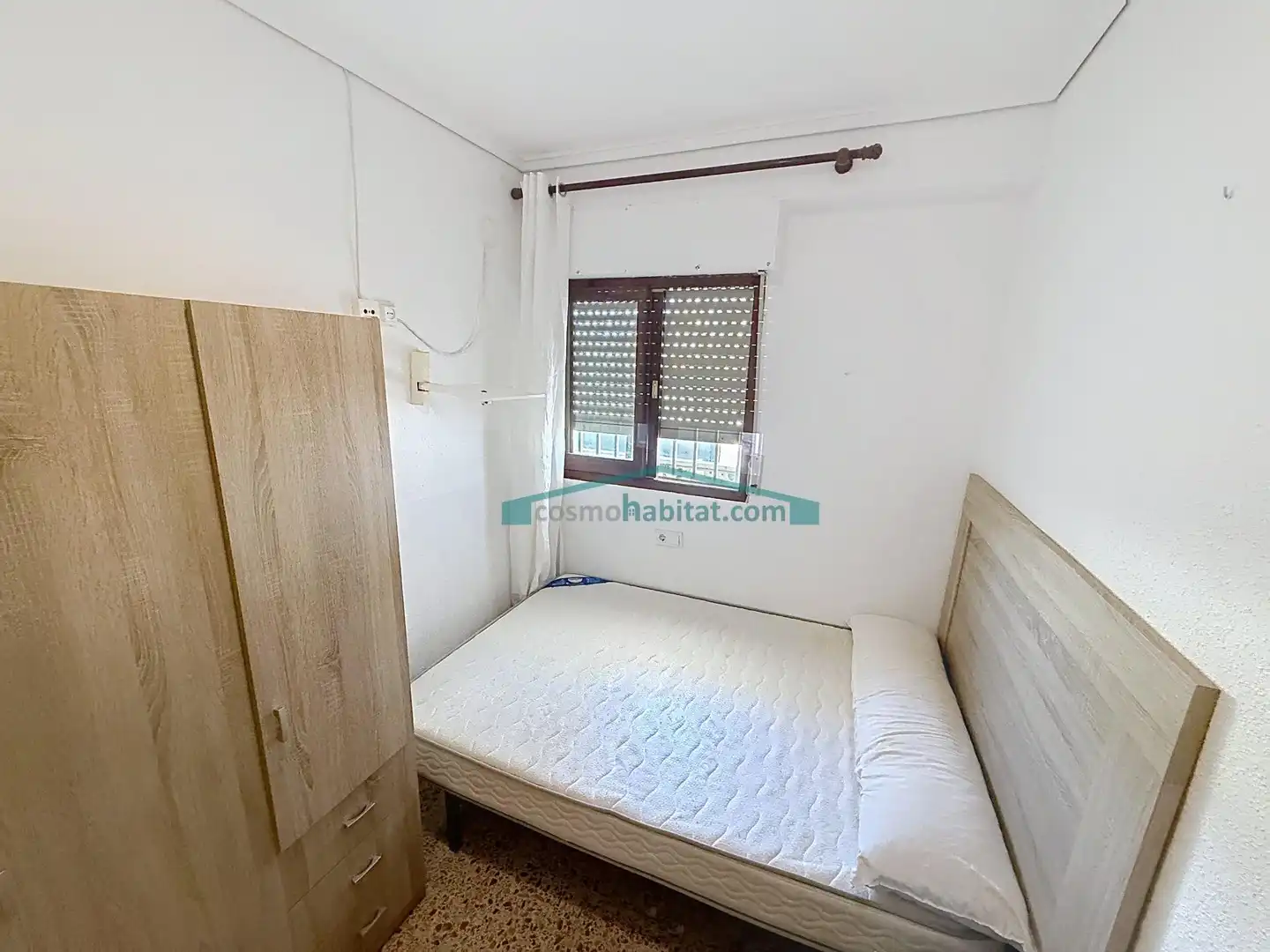 Habitación de Apartamento en venta en Tavernes de la Valldigna con Terraza y Balcón