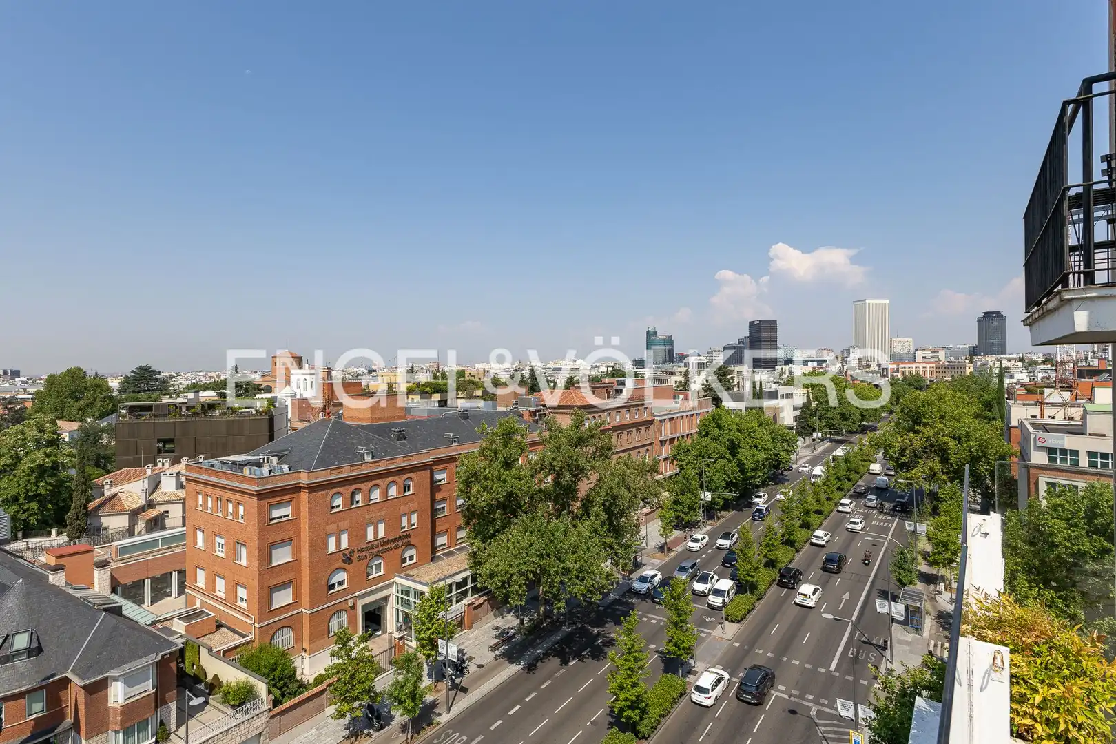 Außenansicht von Dachboden zur Miete in Madrid mit Klimaanlage, Heizung und Terrasse