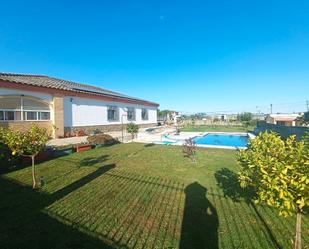 Jardí de Casa o xalet en venda en El Puerto de Santa María amb Aire condicionat, Jardí privat i Traster