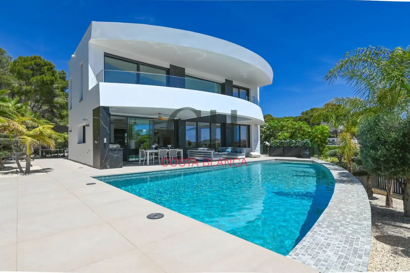 Außenansicht von Haus oder Chalet zum Verkauf in Moraira mit Klimaanlage, Heizung und Privatgarten