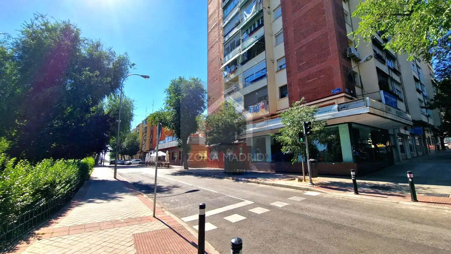 Exterior view of Flat for sale in Madrid  with Air Conditioner and Terrace
