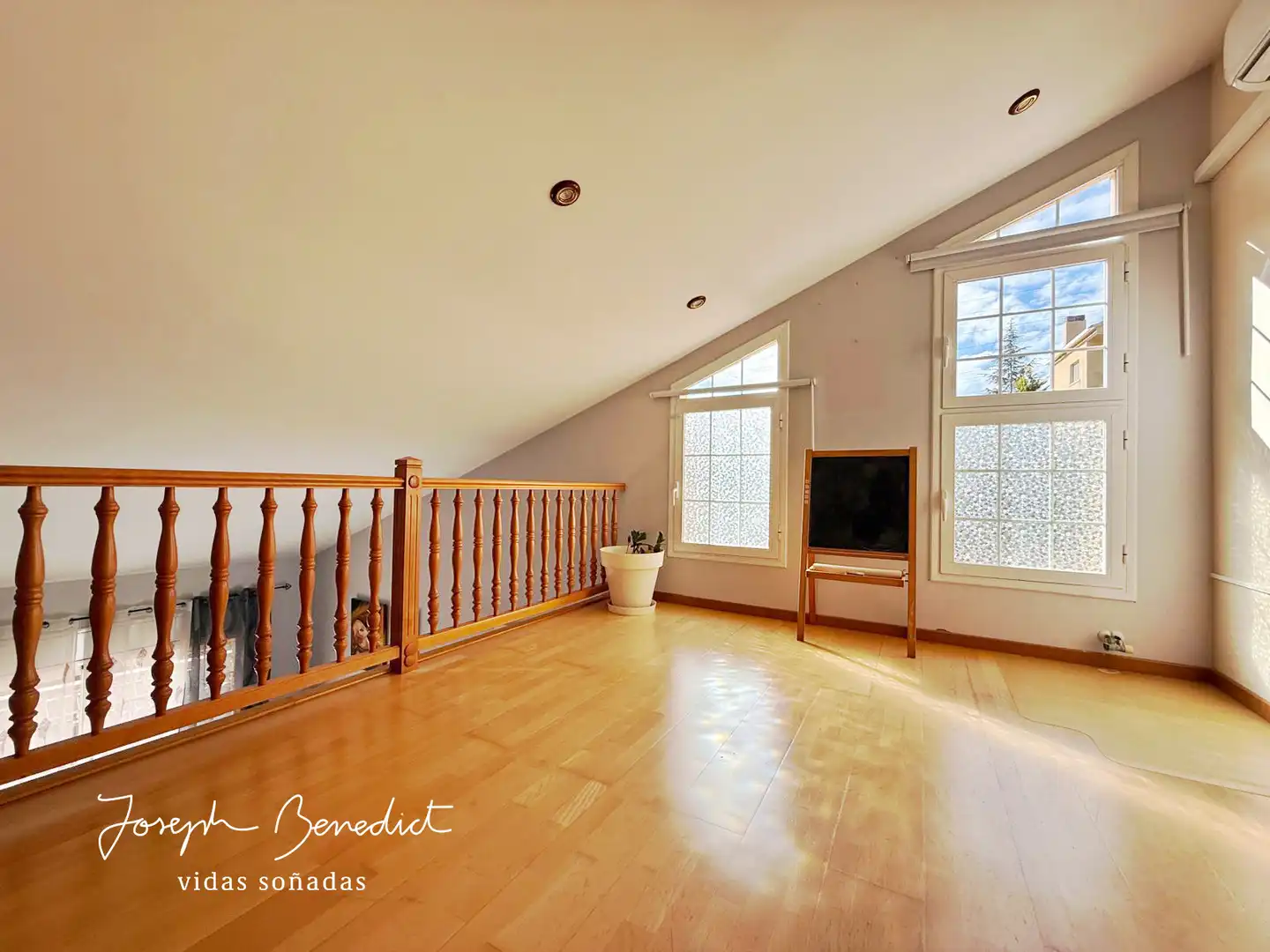Bedroom of Houses for sale in Begues  with Air Conditioner, Heating and Private garden