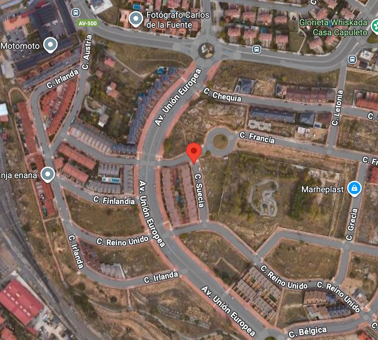 Single-family semi-detached for sale in Calle Suecia, Hervencias