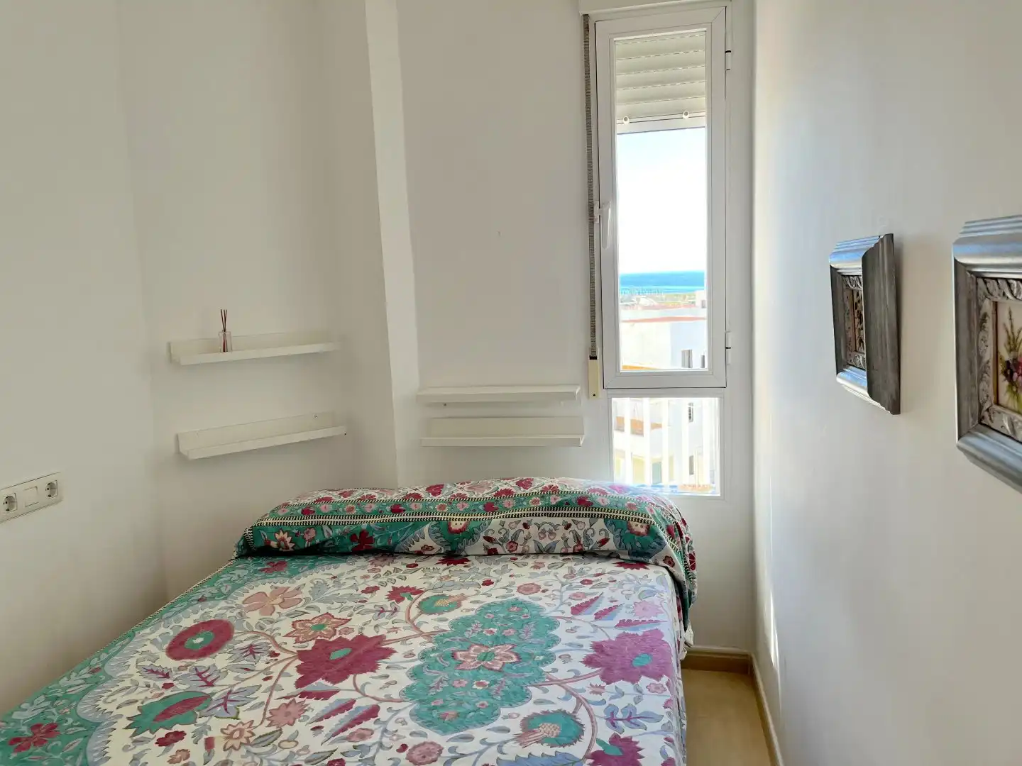 Habitación de Piso en venta en Salobreña con Terraza, Piscina y Piscina comunitaria