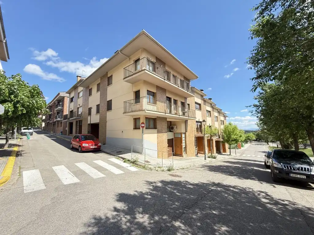 Houses for sale in Avenida Francesc Macia, Avià