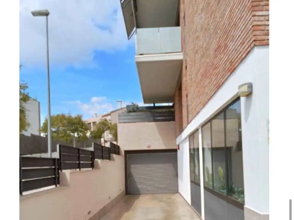 Individuel à vendre à Av Creu de Terme 6