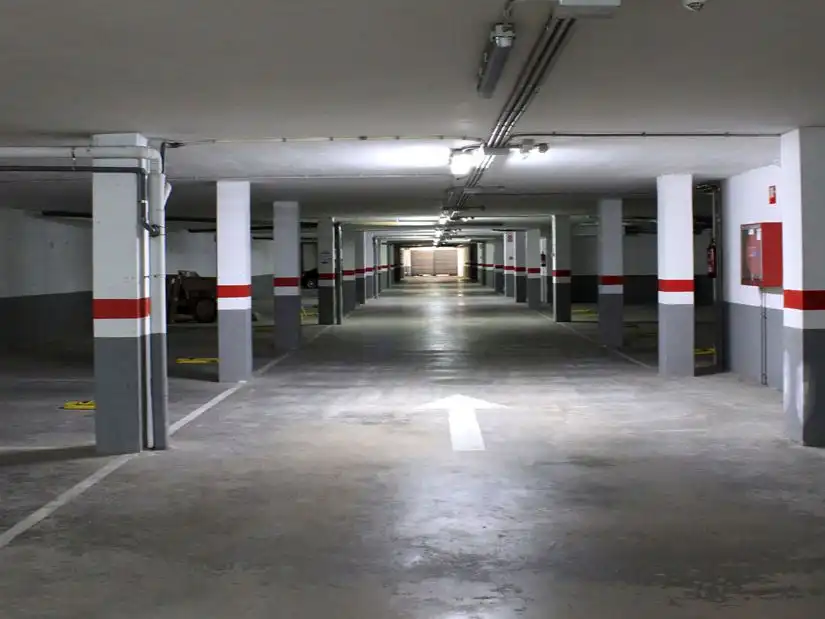 Parking de Garaje de alquiler en Santiago de Compostela 