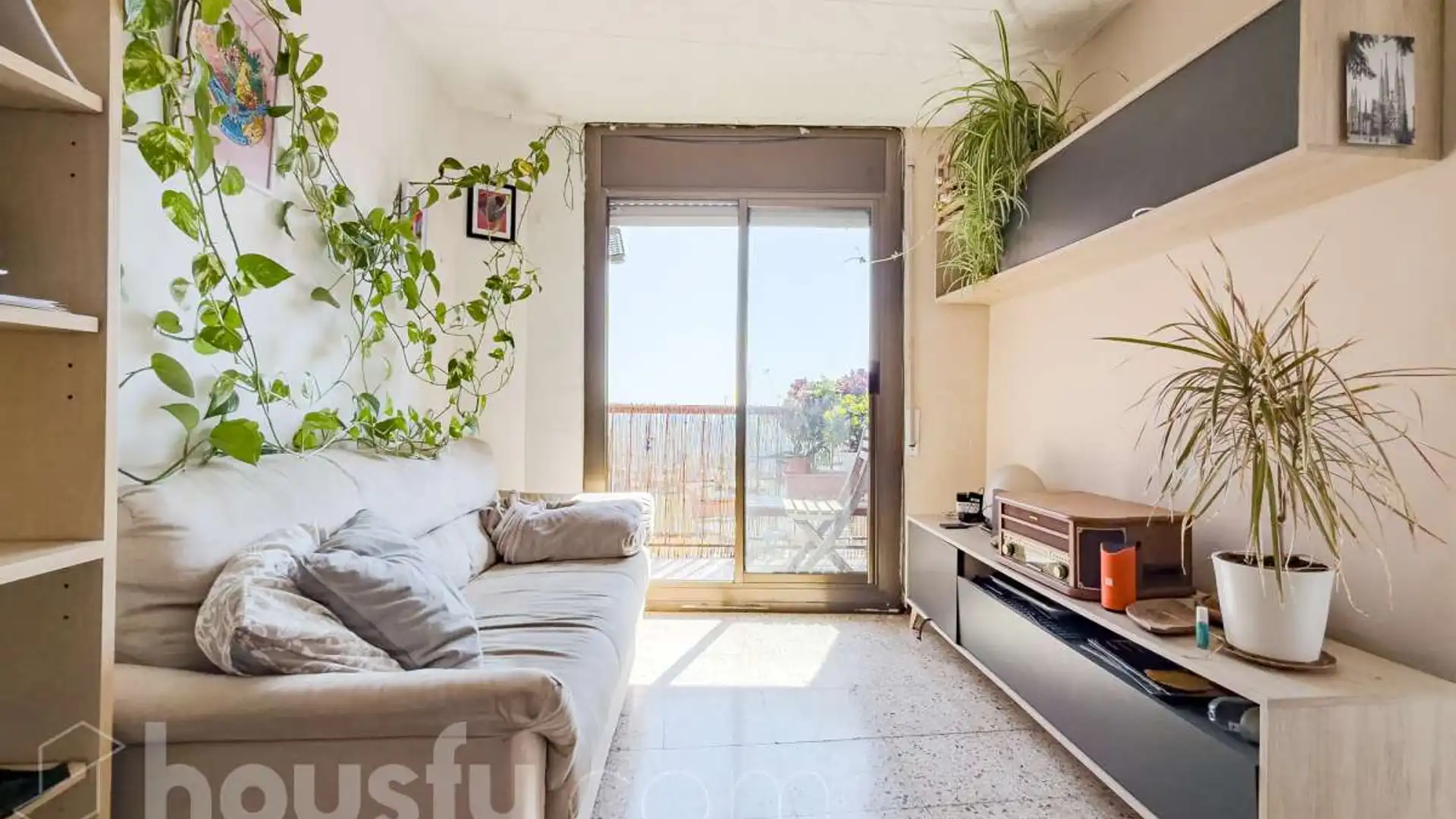 Living room of Flat for sale in  Barcelona Capital