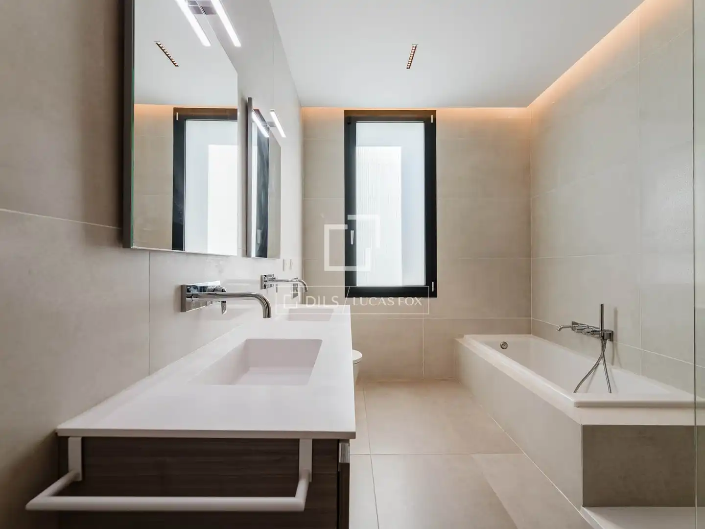 Baño de Casa o chalet en venta en Náquera con Aire acondicionado, Calefacción y Jardín privado