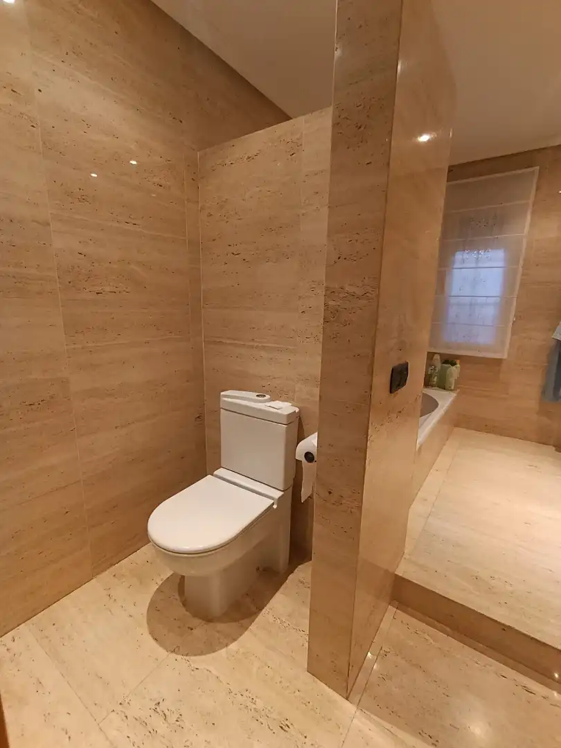 Bathroom of Houses for sale in Buendía  with Air Conditioner, Heating and Private garden