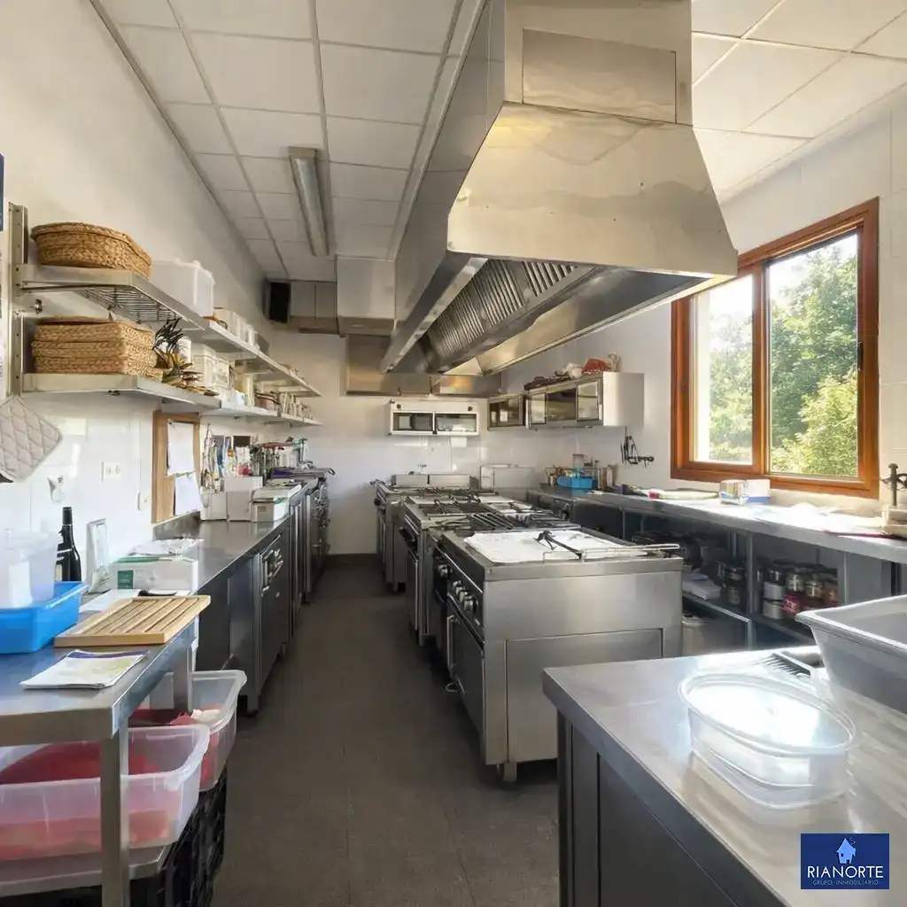Cocina de Local de alquiler en Gozón con Aire acondicionado y Amueblado