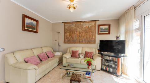 Foto 5 de Casa adosada en venta en Torrent Ballester, Viladecans