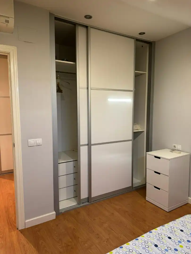 Habitación de Dúplex en venta en Alcázar de San Juan con Aire acondicionado, Calefacción y Amueblado